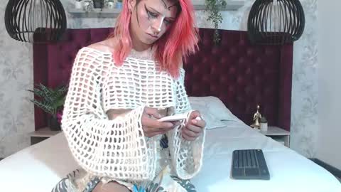 Snapshot of alexa_vandercloude chatting on January 19, 4:25 pm alexa_vandercloude online show from January 19, 4:25 pm