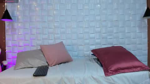 alexadamac online show from February 28, 7:48 pm