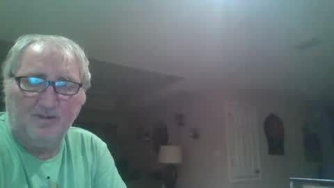 Snapshot of alexalabama chatting on April 18, 8:18 am Alex online show from April 18, 8:18 am