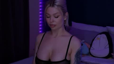 Snapshot of alexamason chatting on May 10, 12:27 am Alexa Mason online show from May 10, 12:27 am