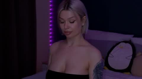Snapshot of alexamason chatting on May 15, 11:34 pm Alexa Mason online show from May 15, 11:34 pm