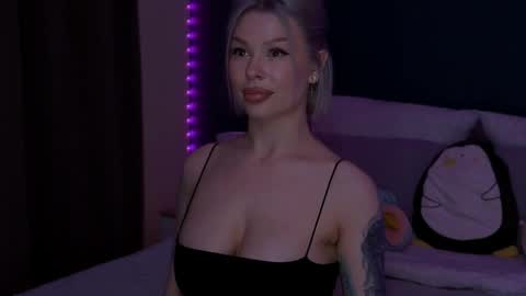 Snapshot of alexamason chatting on May 18, 4:07 am Alexa Mason online show from May 18, 4:07 am
