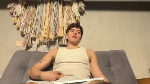 Snapshot of alexanddani chatting on January 24, 5:42 am Alex Dani online show from January 24, 5:42 am