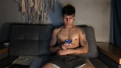 Snapshot of alexanddani chatting on September 24, 7:12 am Alex Dani online show from September 24, 7:12 am