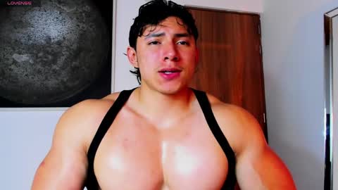 Snapshot of alexander_classy chatting on May 1, 12:04 am Alex online show from May 1, 12:04 am