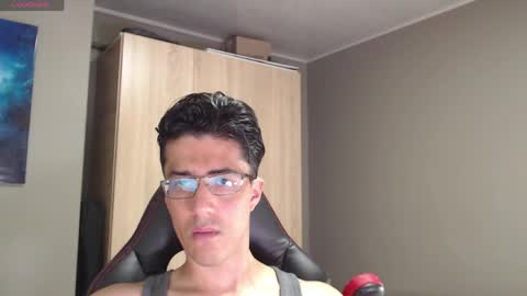 Snapshot of alexander_dimitri chatting on May 17, 12:30 am Benji Alex online show from May 17, 12:30 am