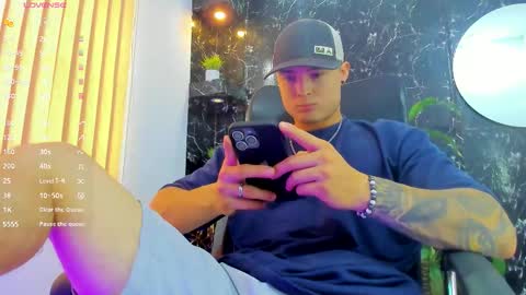 Snapshot of alexander_ferre chatting on September 26, 1:37 pm Alexander online show from September 26, 1:37 pm