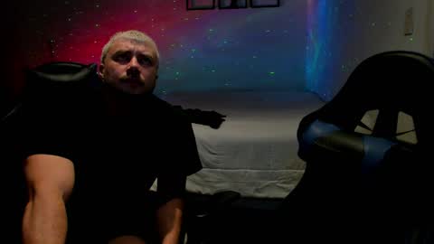 Snapshot of alexanderjaz chatting on June 8, 9:09 am Alexander Jaz online show from June 8, 9:09 am