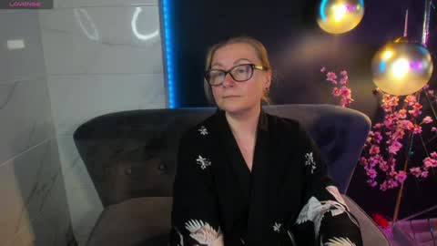 Snapshot of alexandra_kind chatting on January 6, 2:15 am Alexandra online show from January 6, 2:15 am