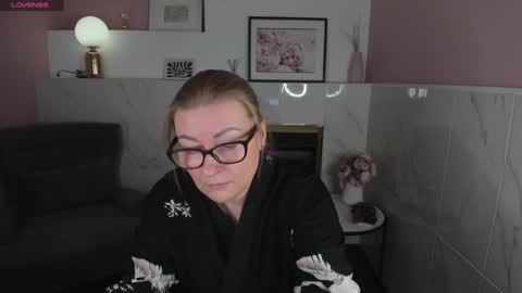 Snapshot of alexandra_kind chatting on January 15, 8:48 pm Alexandra online show from January 15, 8:48 pm