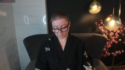 Snapshot of alexandra_kind chatting on January 26, 2:14 am Alexandra online show from January 26, 2:14 am