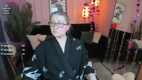 Snapshot of alexandra_kind chatting on February 22, 3:07 am Alexandra online show from February 22, 3:07 am