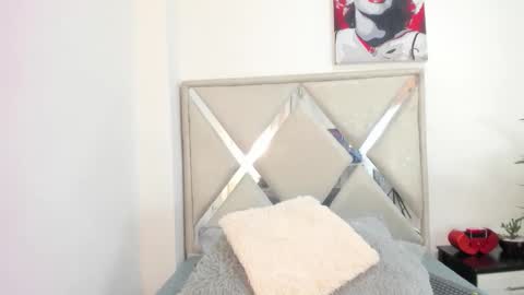 Snapshot of alexandra_torress chatting on February 4, 12:00 pm alexandra online show from February 4, 12:00 pm