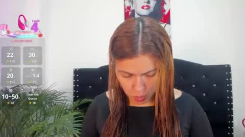Snapshot of alexandra_torress chatting on June 24, 12:26 pm alexandra online show from June 24, 12:26 pm
