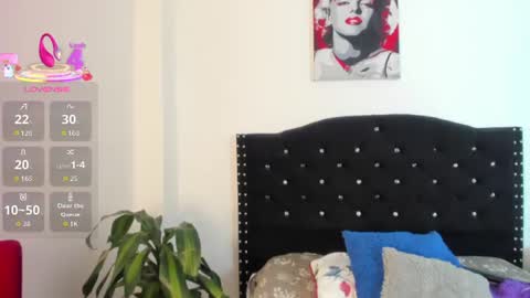 Snapshot of alexandra_torress chatting on July 23, 12:14 pm alexandra online show from July 23, 12:14 pm
