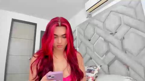 Snapshot of alexandra_wonder69x chatting on April 20, 3:04 pm Alexandra ig alexandraax09 online show from April 20, 3:04 pm