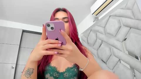 Snapshot of alexandra_wonder69x chatting on May 30, 2:58 pm Alexandra ig alexandraax09 online show from May 30, 2:58 pm