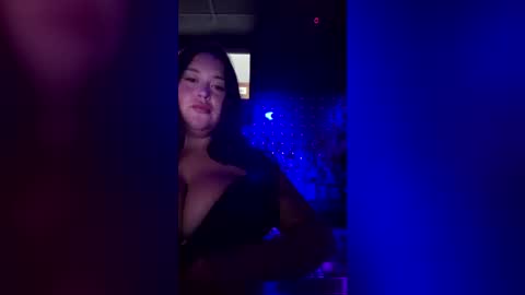 Snapshot of alexasinsxo chatting on August 6, 2:13 am Alexa Sins online show from August 6, 2:13 am