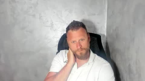 Snapshot of alexboy2022 chatting on May 20, 5:52 pm onlyfans..alexyno2022 online show from May 20, 5:52 pm