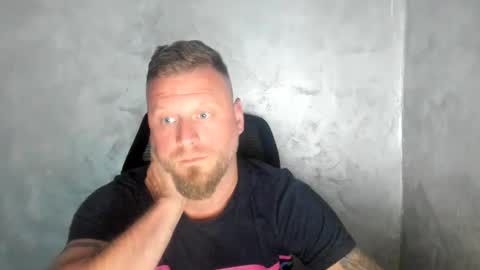 Snapshot of alexboy2022 chatting on May 28, 5:10 pm onlyfans..alexyno2022 online show from May 28, 5:10 pm