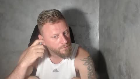 Snapshot of alexboy2022 chatting on June 7, 9:13 am onlyfans..alexyno2022 online show from June 7, 9:13 am