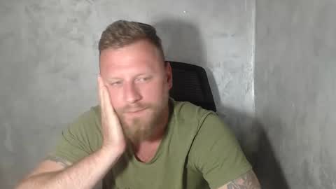 Snapshot of alexboy2022 chatting on June 8, 5:35 pm onlyfans..alexyno2022 online show from June 8, 5:35 pm