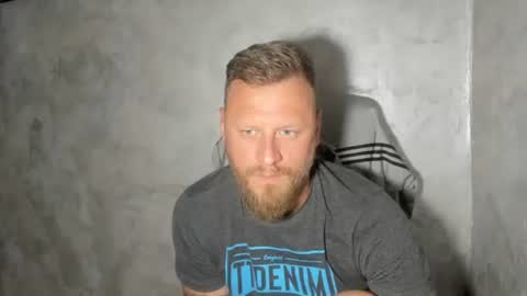 Snapshot of alexboy2022 chatting on June 12, 10:25 am onlyfans..alexyno2022 online show from June 12, 10:25 am