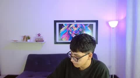 Snapshot of alexcum_18 chatting on February 20, 12:49 pm alex online show from February 20, 12:49 pm