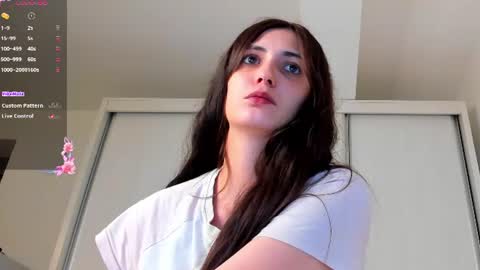 Snapshot of alexialuxe chatting on June 15, 6:21 pm alexialuxe online show from June 15, 6:21 pm