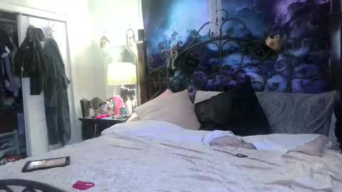 alexisafterdarkx online show from June 4, 12:55 pm