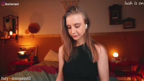 Snapshot of alexispeach chatting on February 2, 10:06 pm Alexis-- online show from February 2, 10:06 pm