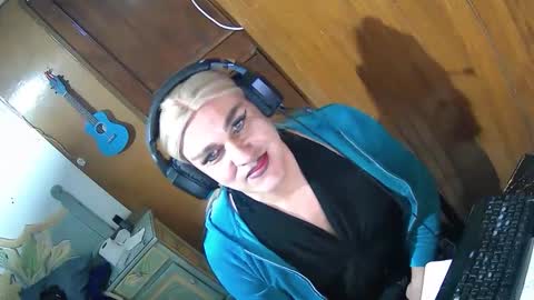 alexiss699 online show from December 3, 10:39 am