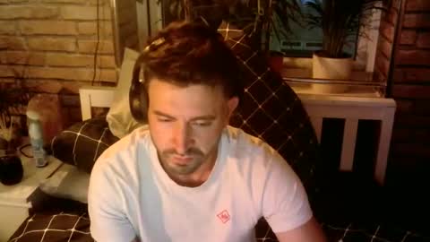 Snapshot of alexlive1 chatting on September 26, 8:57 pm alexlive1 online show from September 26, 8:57 pm