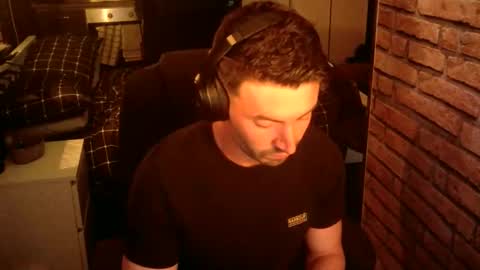 Snapshot of alexlive1 chatting on September 28, 9:31 pm alexlive1 online show from September 28, 9:31 pm