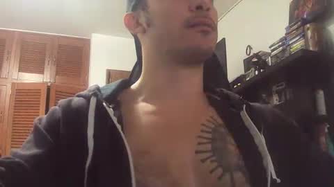 Snapshot of alexopenmind21 chatting on December 27, 1:53 am Alexxx online show from December 27, 1:53 am