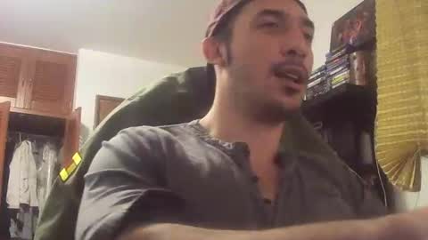 Snapshot of alexopenmind21 chatting on January 3, 12:33 am Alexxx online show from January 3, 12:33 am