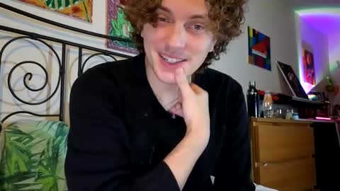 Alex online show from January 8, 2:25 pm