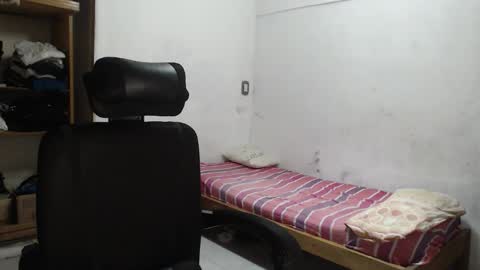 Snapshot of alexriversx chatting on March 3, 6:36 pm Alexander online show from March 3, 6:36 pm