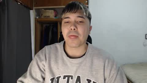 Snapshot of alexriversx chatting on May 10, 5:18 pm Alexander online show from May 10, 5:18 pm