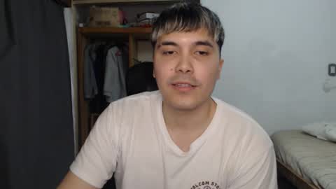 Snapshot of alexriversx chatting on May 15, 6:37 pm Alexander online show from May 15, 6:37 pm