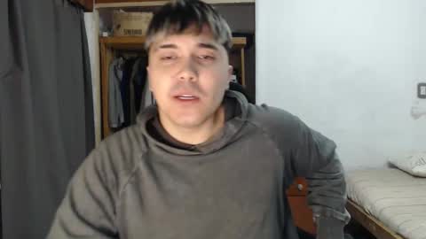 Snapshot of alexriversx chatting on May 19, 4:57 pm Alexander online show from May 19, 4:57 pm