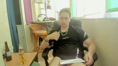 Snapshot of alexs9xtime chatting on May 19, 12:11 pm alexs9xtime online show from May 19, 12:11 pm