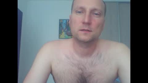 Snapshot of alexswitch8888 chatting on May 21, 10:11 am Alex online show from May 21, 10:11 am