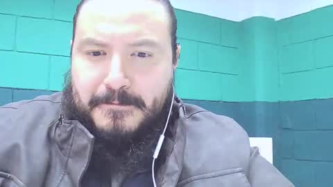 Snapshot of alextambet chatting on January 7, 3:54 pm alextambet online show from January 7, 3:54 pm