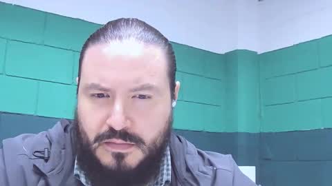 Snapshot of alextambet chatting on February 4, 1:38 pm alextambet online show from February 4, 1:38 pm