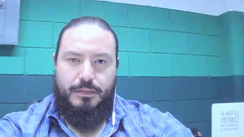 Snapshot of alextambet chatting on October 6, 1:08 pm alextambet online show from October 6, 1:08 pm