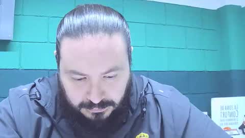 Snapshot of alextambet chatting on February 11, 1:27 pm alextambet online show from February 11, 1:27 pm