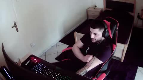 alexthepro00 online show from January 18, 2:10 pm