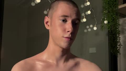 Alex online show from February 10, 7:07 pm