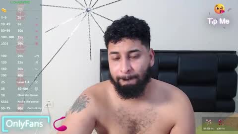 Snapshot of alexx_bbc_ chatting on December 27, 9:22 pm alexx_bbc_ online show from December 27, 9:22 pm